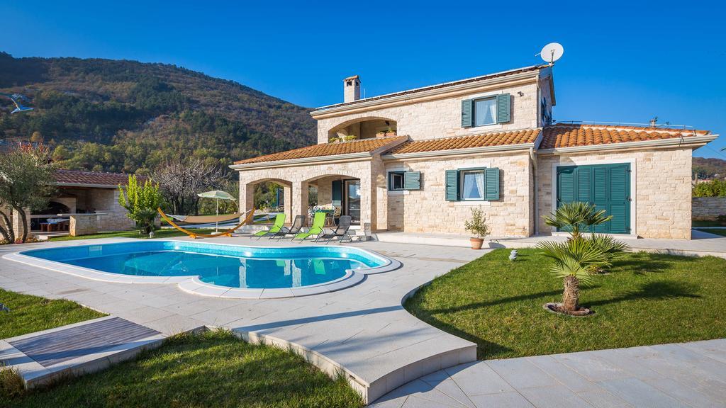 Villa Stonegate Estate - Bonus, Dvije Vile Jedna Cijena! 奥帕提亚 外观 照片