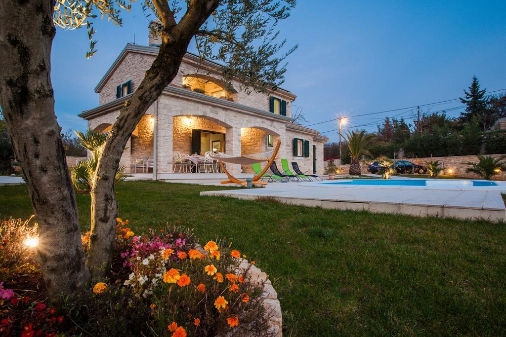 Villa Stonegate Estate - Bonus, Dvije Vile Jedna Cijena! 奥帕提亚 外观 照片